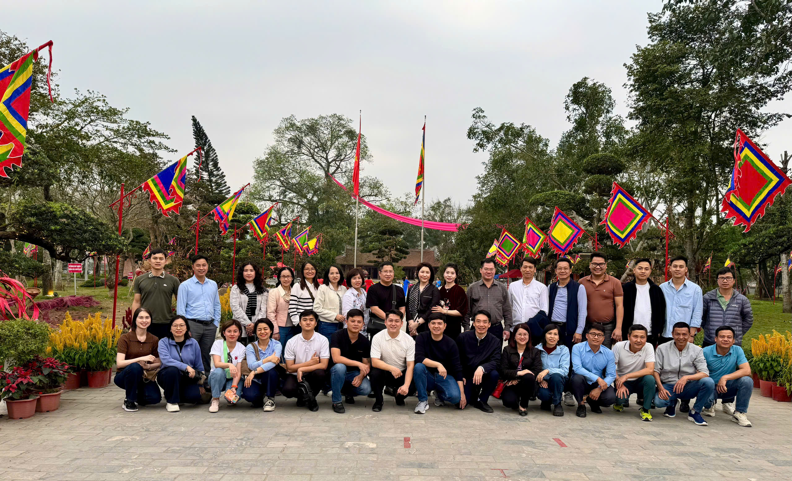 CTCP ĐẦU TƯ HẠ TẦNG ĐÔNG SƠN TỔ CHỨC CHƯƠNG TRÌNH DU XUÂN ĐẦU NĂM 2026 TẠI ĐỀN ÔNG HOÀNG BẢY – ĐỀN MẪU ÂU CƠ